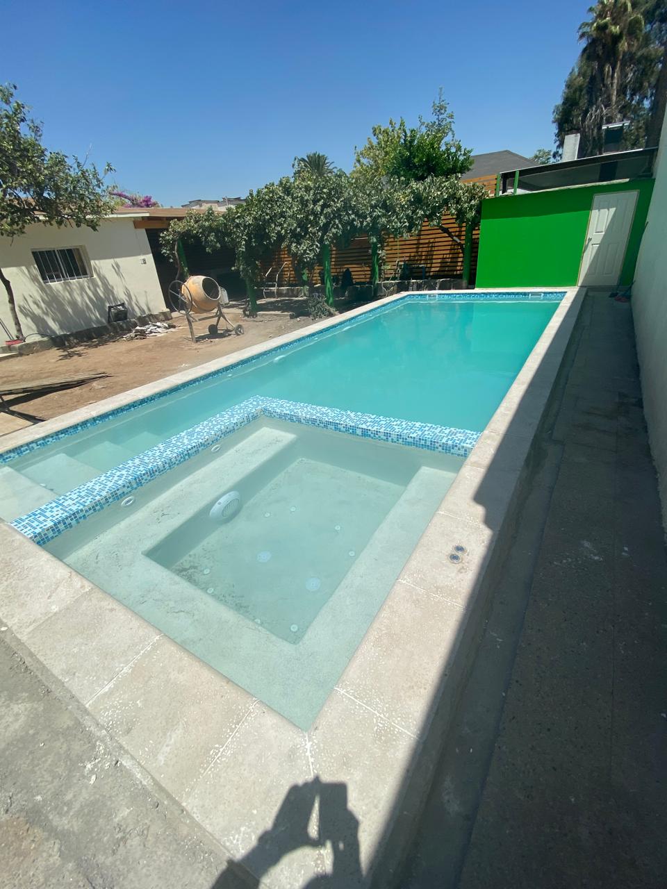 Piscina con spa